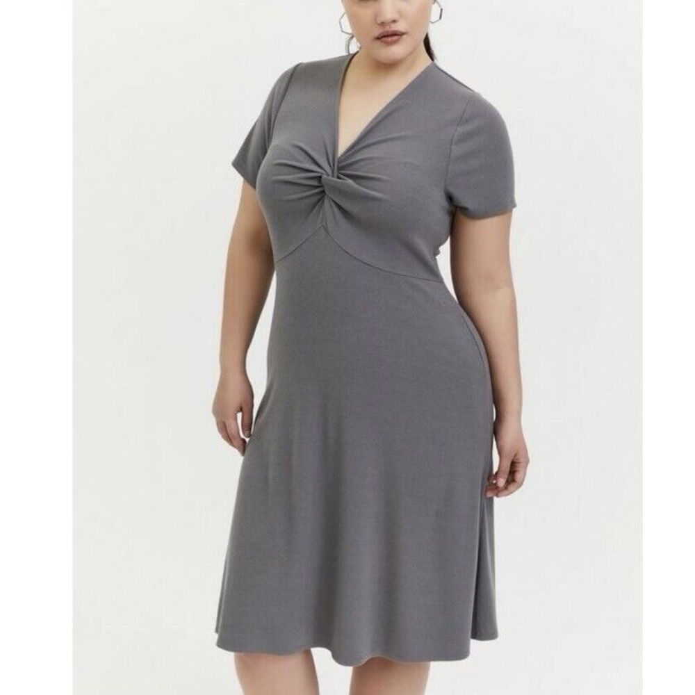 Torrid Gray Ribbed Short Sleeve V Neck Twist Flare Skater Dress 1X